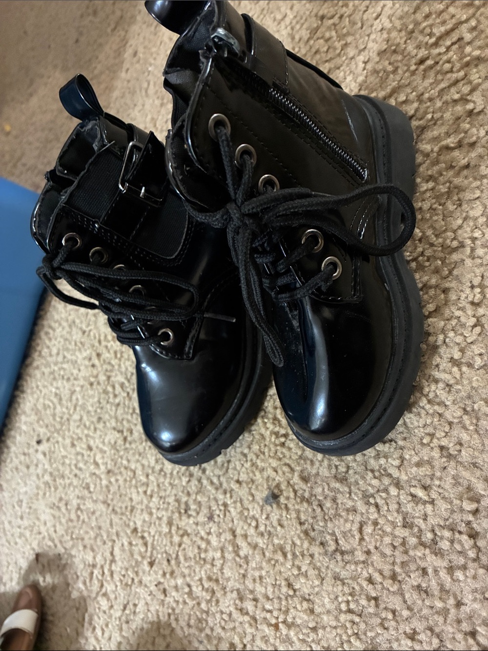 Comfy USA Kids Glossy Black Lace-Up Combat Boots